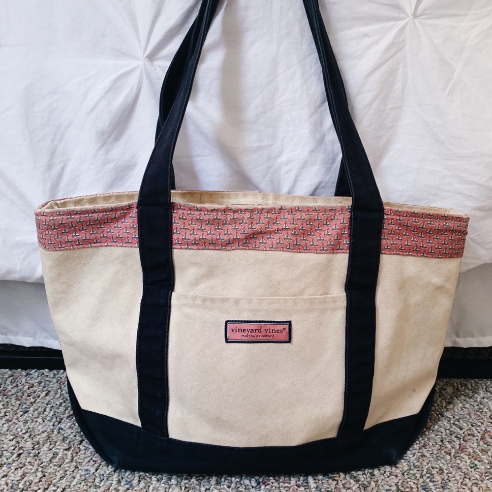 Vineyard Vines Sailboat Tote ⛵️
